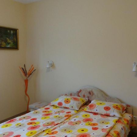 Rozalia Apartman Дьюла Екстер'єр фото