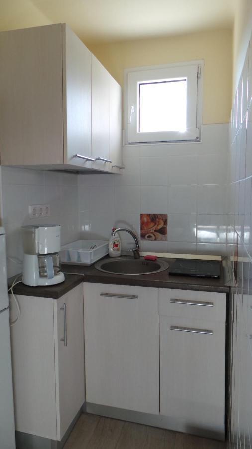 Rozalia Apartman Дьюла Екстер'єр фото